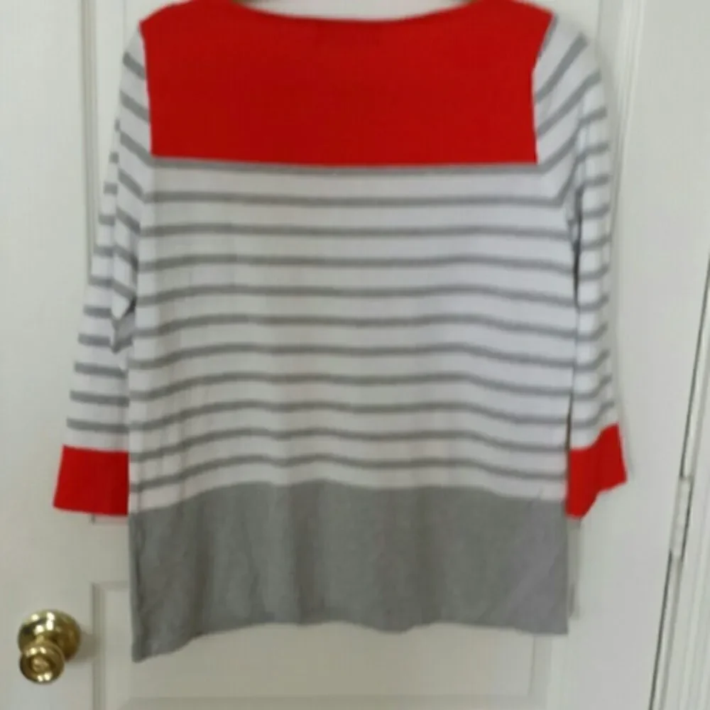 Jones New York gray white